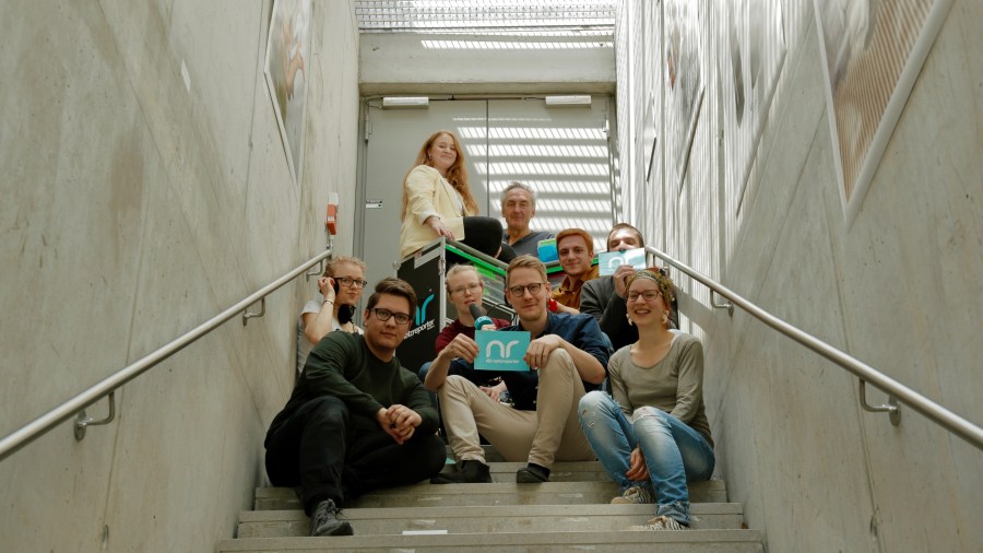 v.l.: Paul Galli, Carl Christian Jamka, Nadine Tannreuther, Julia Wolf, Mariella Spilke, Maurice Daniel Göbel, António Hermínio dos Reis Costa, Anna Lena Adrian, Prof. Rüdiger Pichler