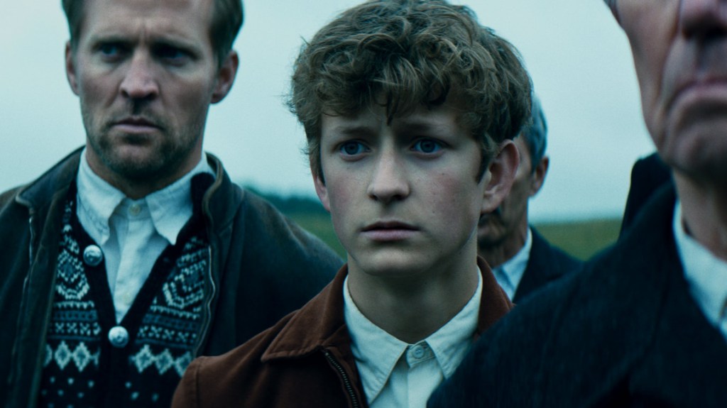 Jon Ranes als junger Trond in Ut og stjæle hester | Pferde stehlen (2019)