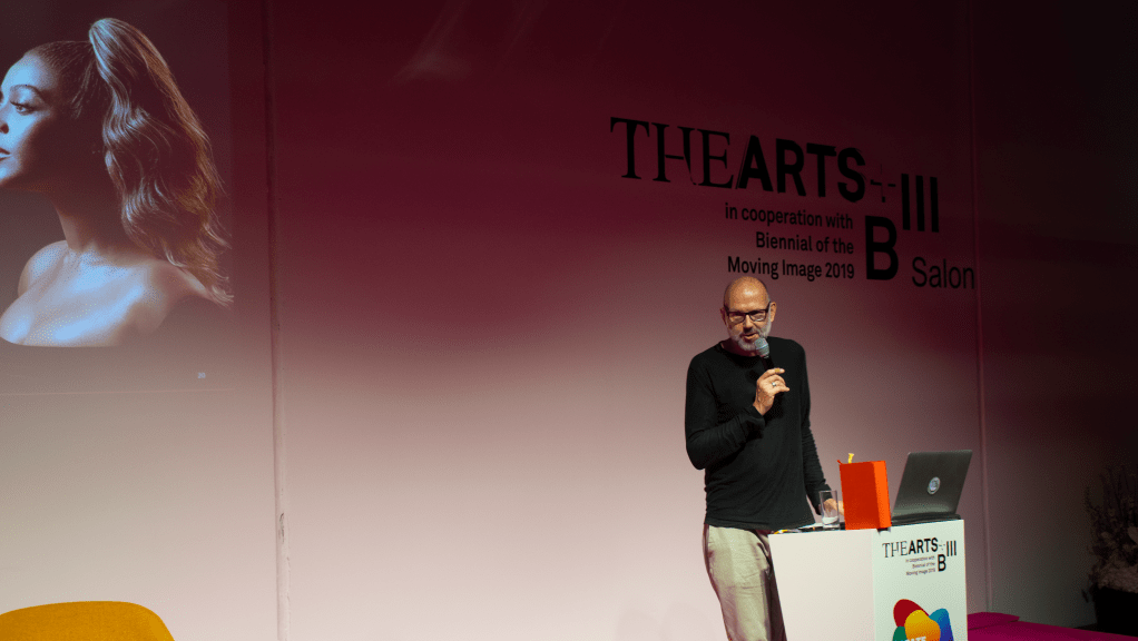 Stefan Weil vom Atelier Markgraph bei seinem Vortrag „Get real. What does reality mean today?”